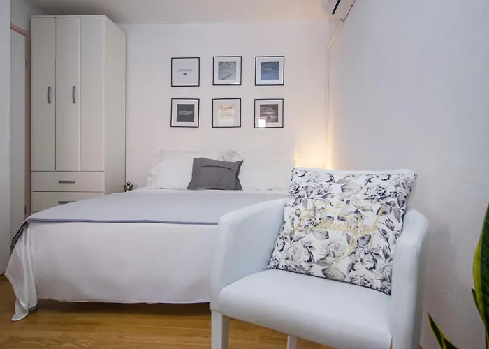 Apartmani Leo-Marin